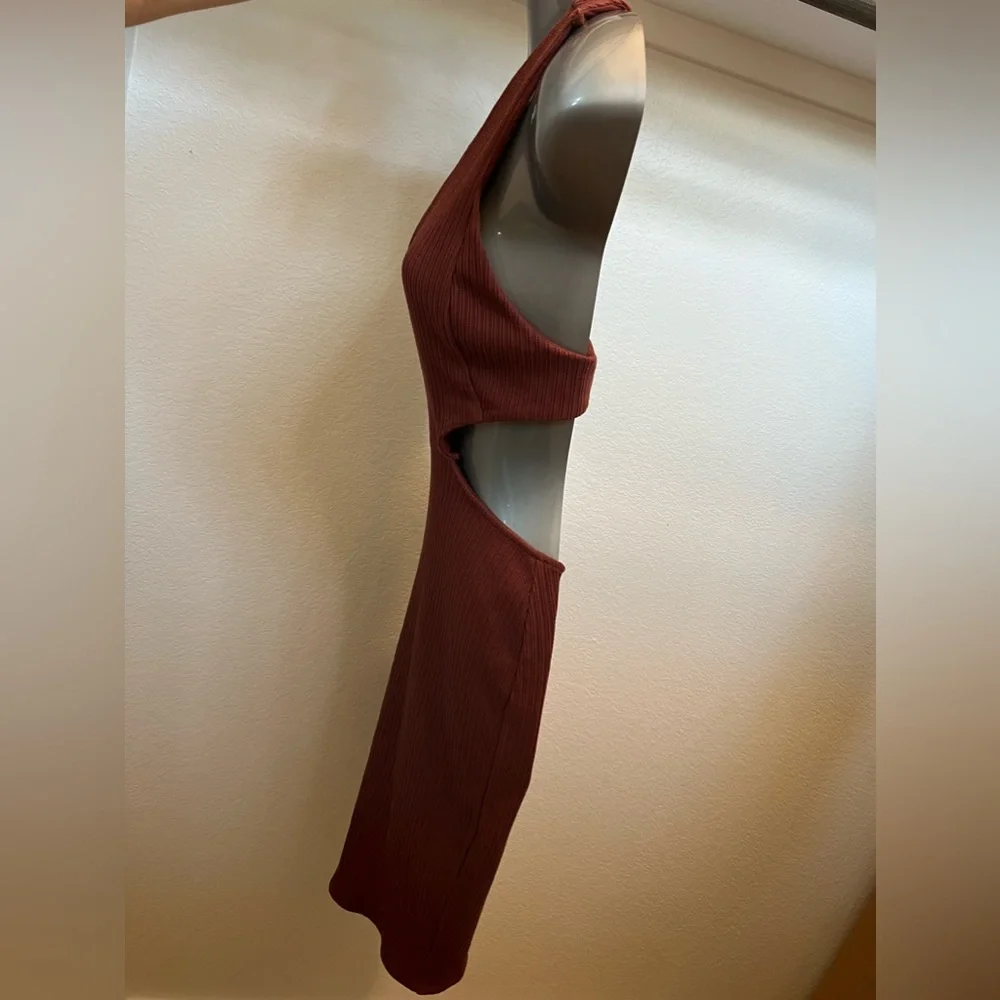 Free People beach cut out midi dress - Picture 4 of 8